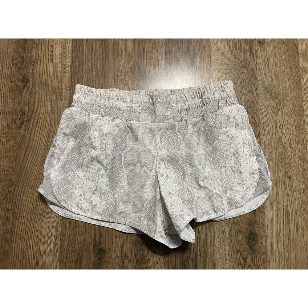Glyder Shorts Youth Girls Size Small, Grey White, Snake Skin, Athleticwear